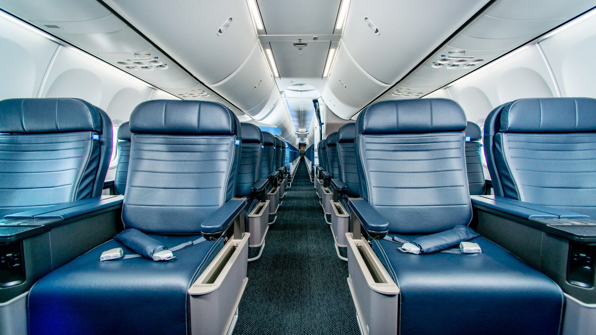 The Guide to United First Class - NerdWallet