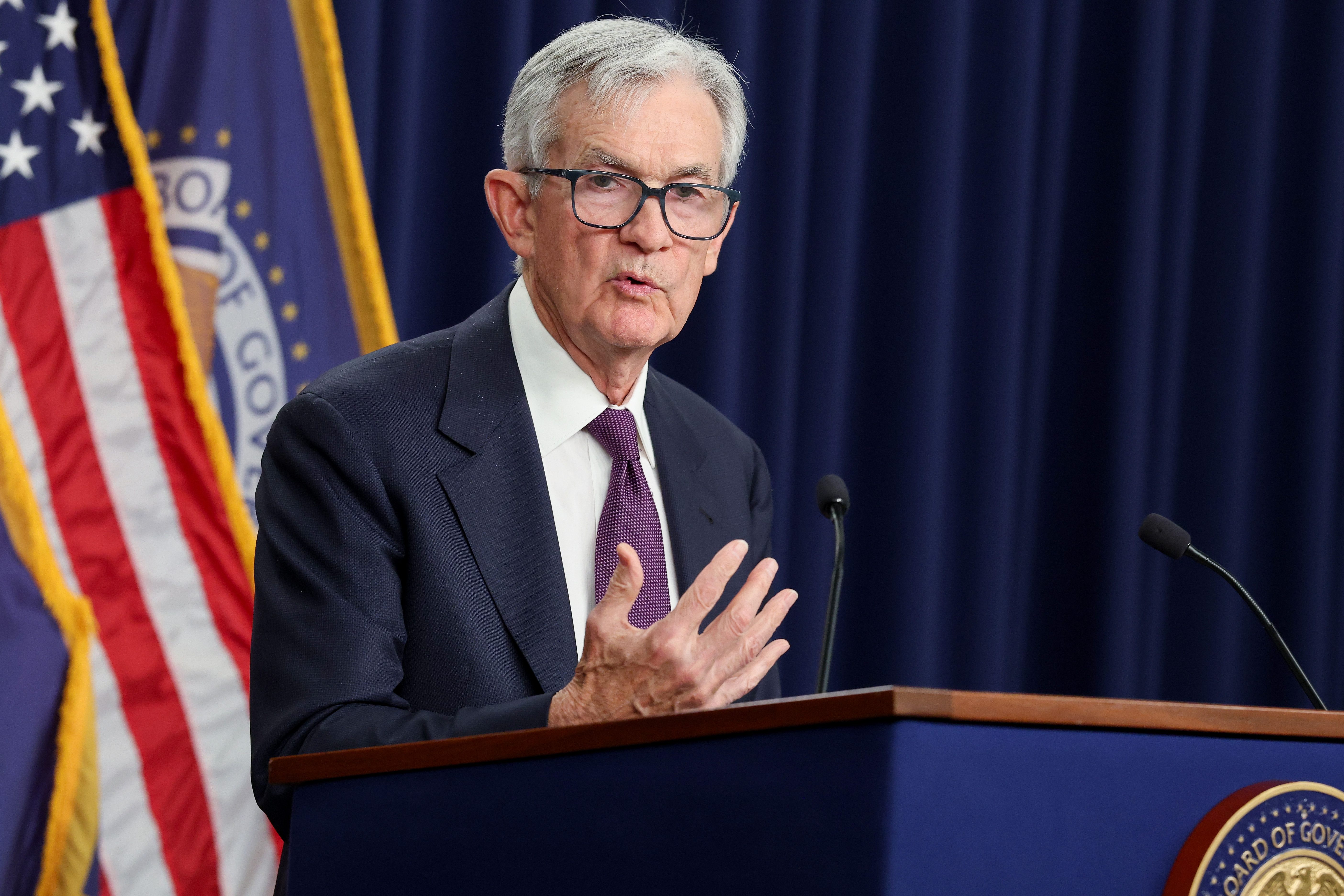 Fed Rate Holds Steady in Spring 2026