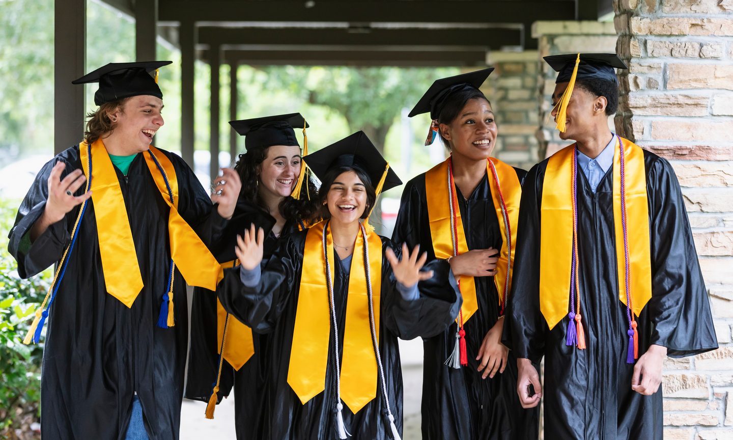 Data: 2025 High School Grads Facing k in College Student Loans