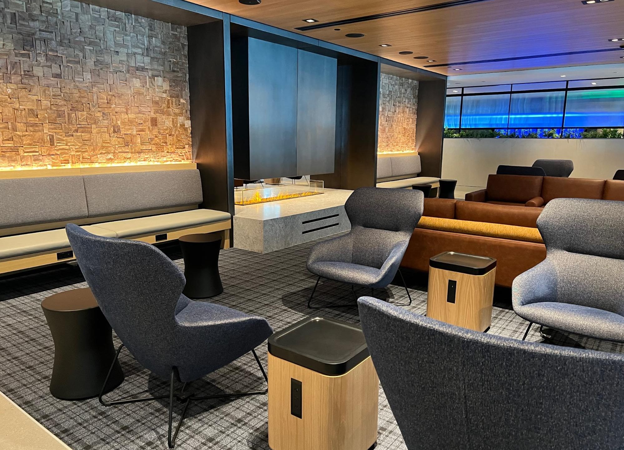 First Look: Inside United's Newest Denver Club - NerdWallet