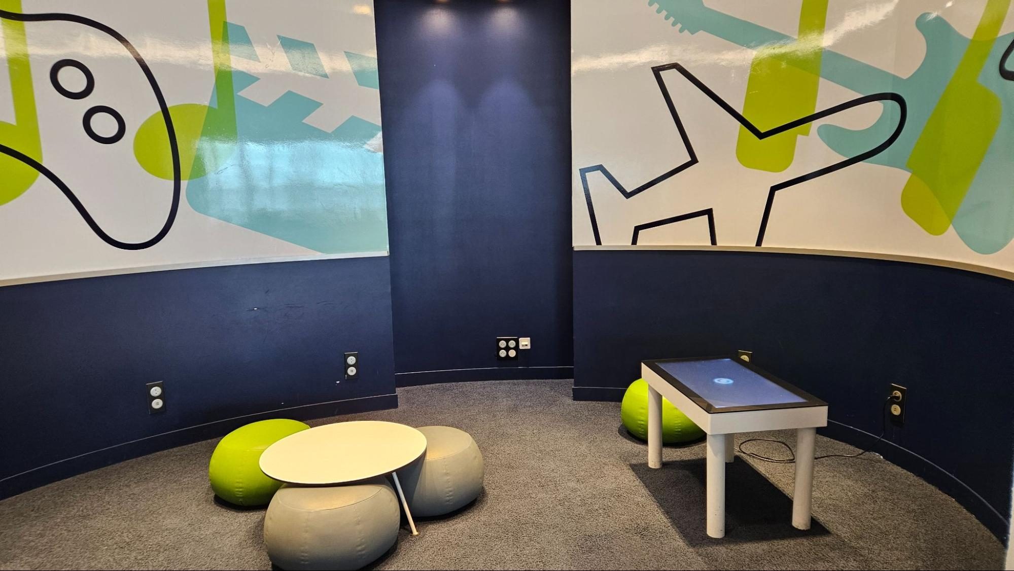 Indoors, Architecture, Building