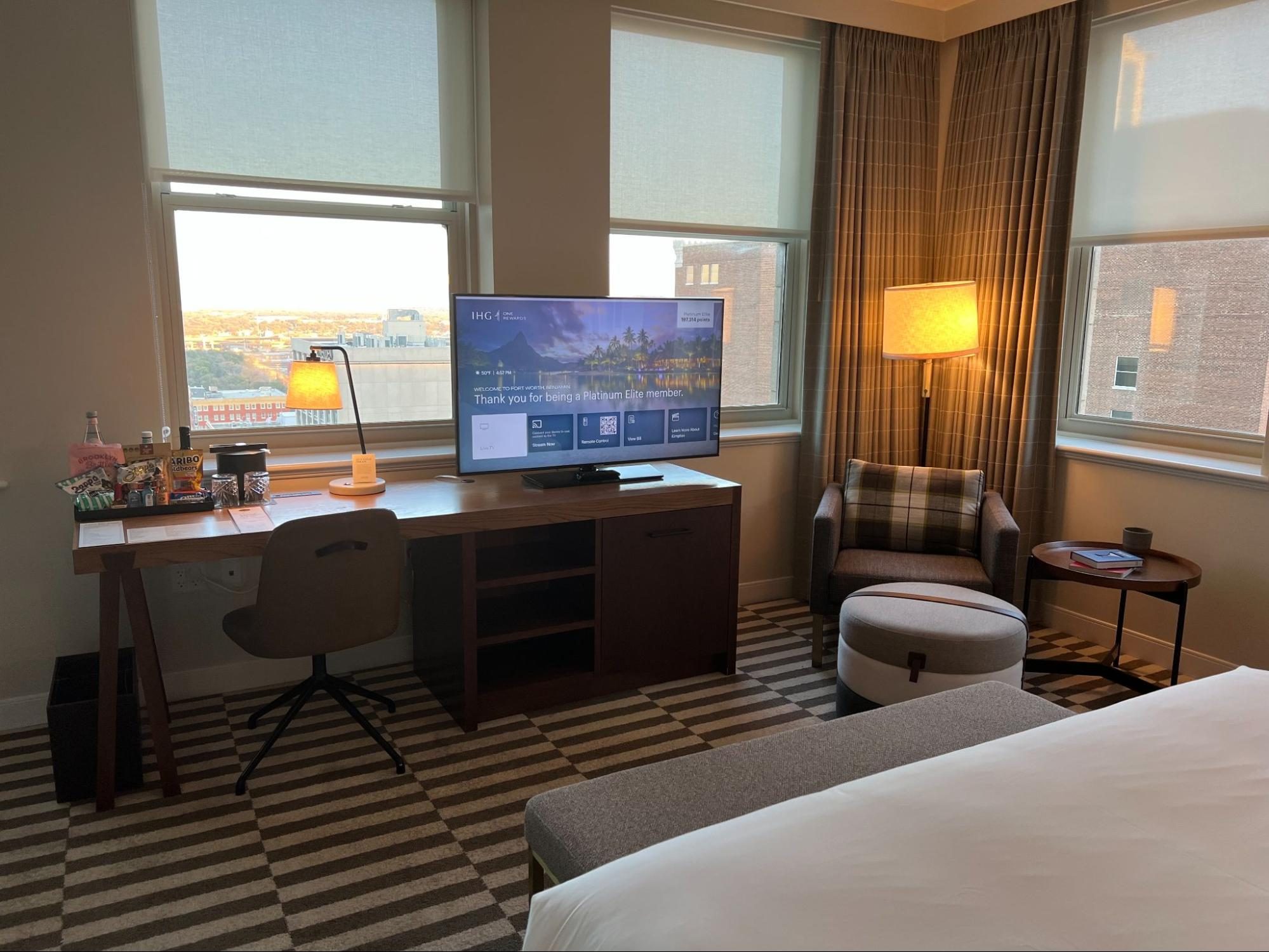 Furniture, Lamp, Computer Hardware