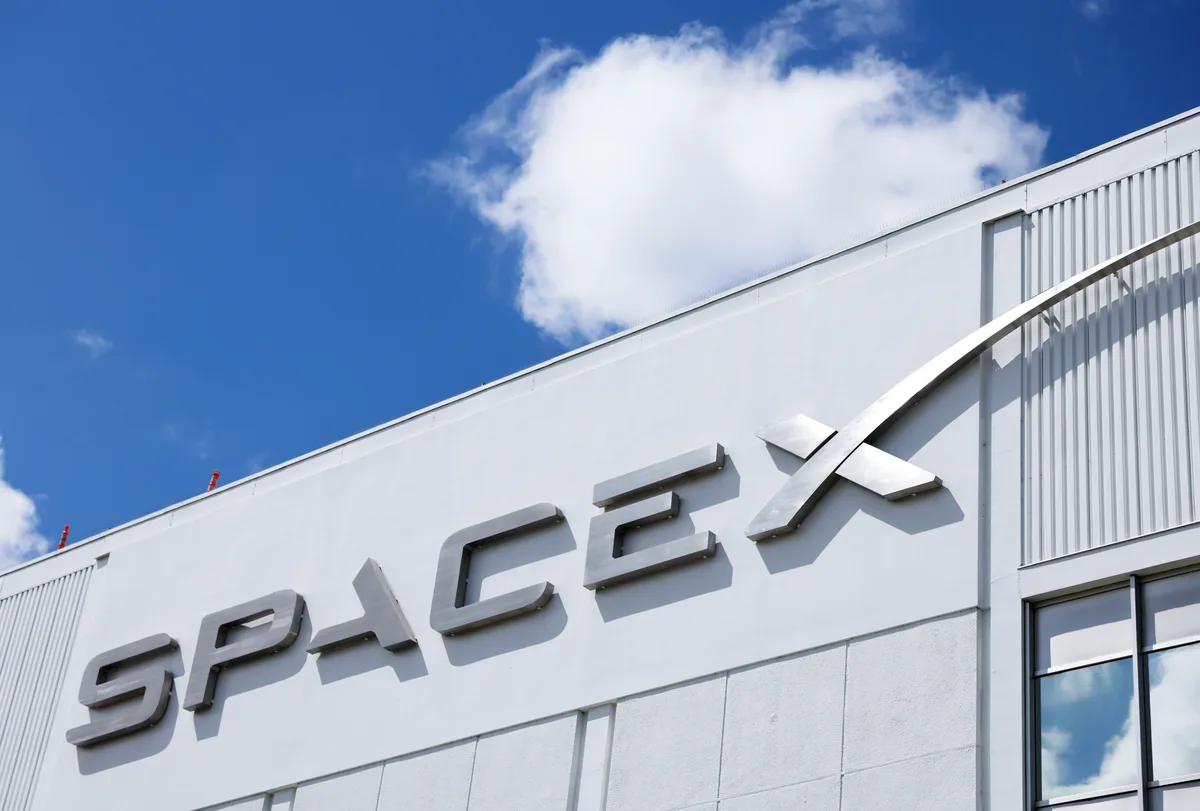 How to Invest In SpaceX (SPCX) — And How Not To