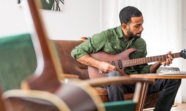 5 Things to Know About the Guitar Center Credit Card