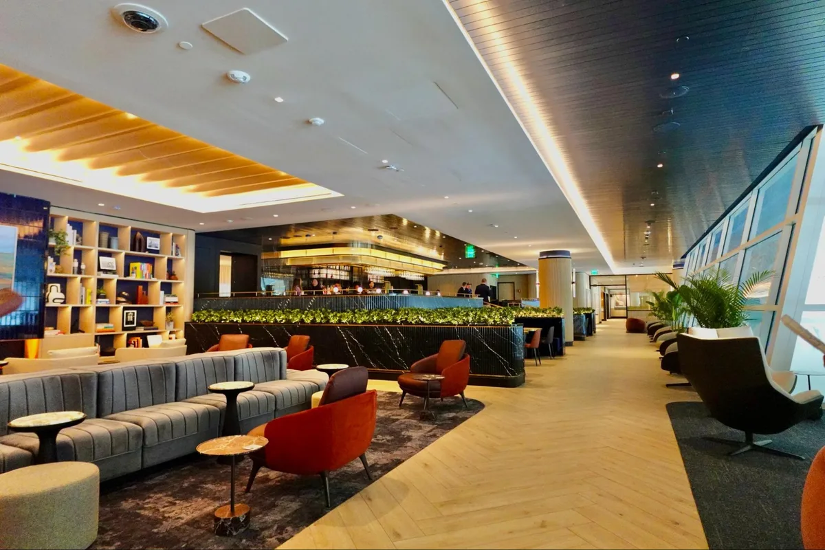 First Look at the New Dallas Chase Sapphire Lounge