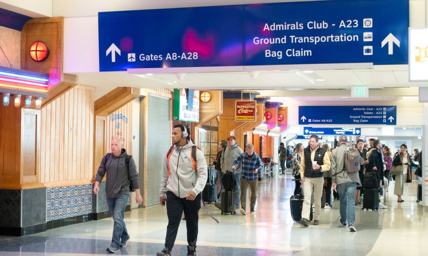 Airport, Clothing, Footwear