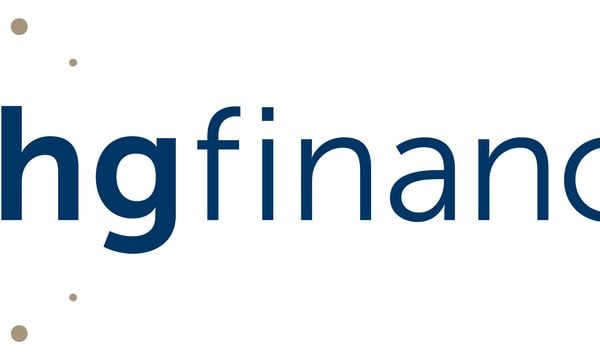 Logo, Text